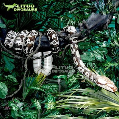 Animatronic Tsiaj Ntawm Loj Loj Snake Python